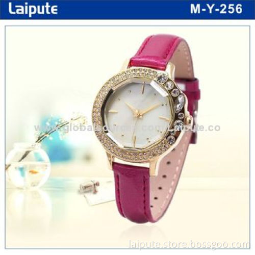 Fashionable Silicone Ladies' Watch with Cheap Price
